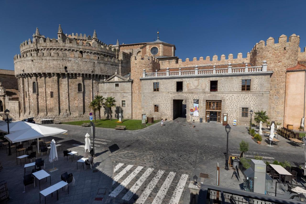 Hostal Restaurante Puerta Del Alcazar Ávila Exterior foto