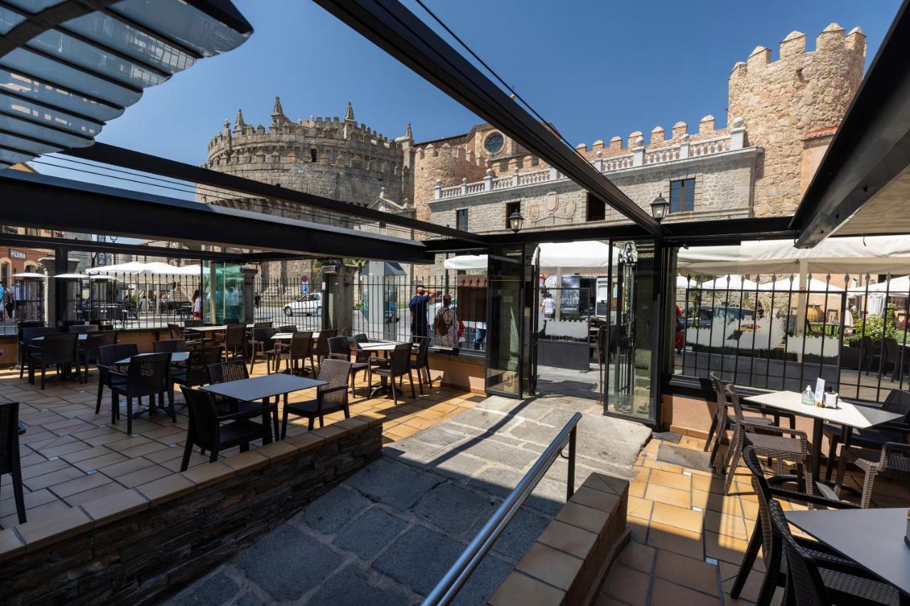 Hostal Restaurante Puerta Del Alcazar Ávila Exterior foto