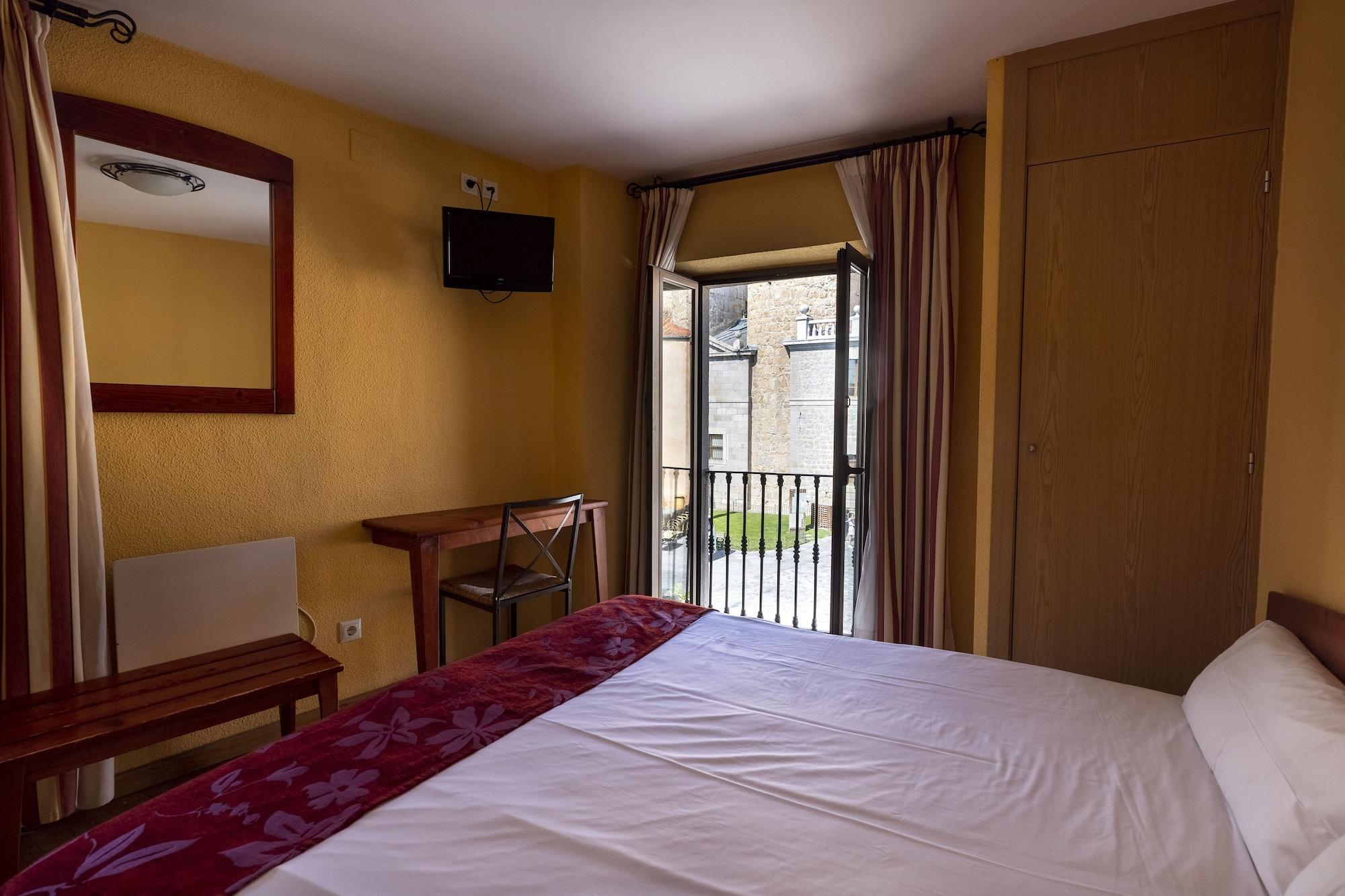 Hostal Restaurante Puerta Del Alcazar Ávila Exterior foto